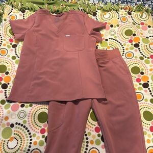Women’s Fig Scrub Set size Medium